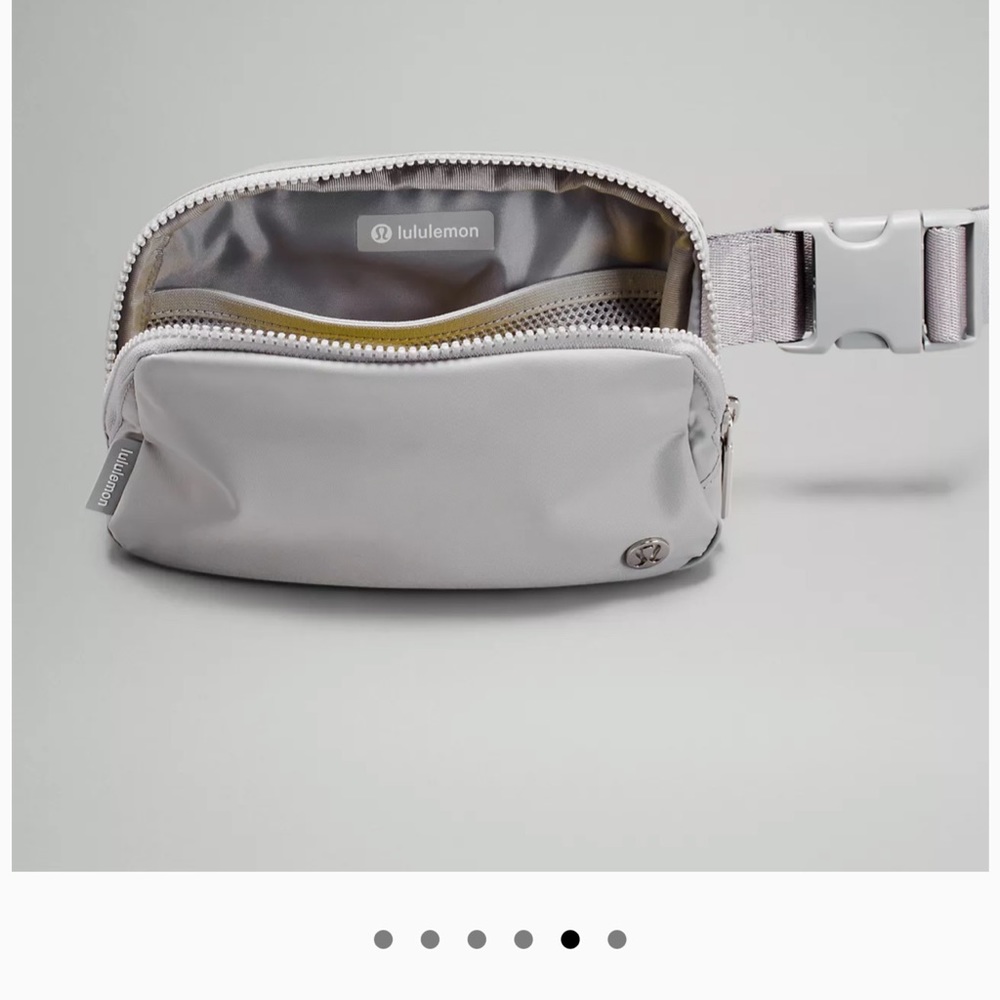 Lululemon Everywhere Belt bag - Picture 3 of 7